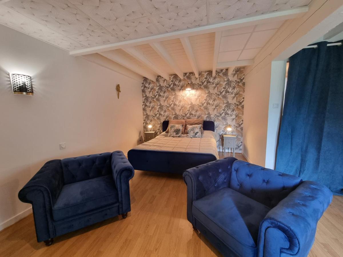 Le Manoir- Cluny Bed & Breakfast ภายนอก รูปภาพ