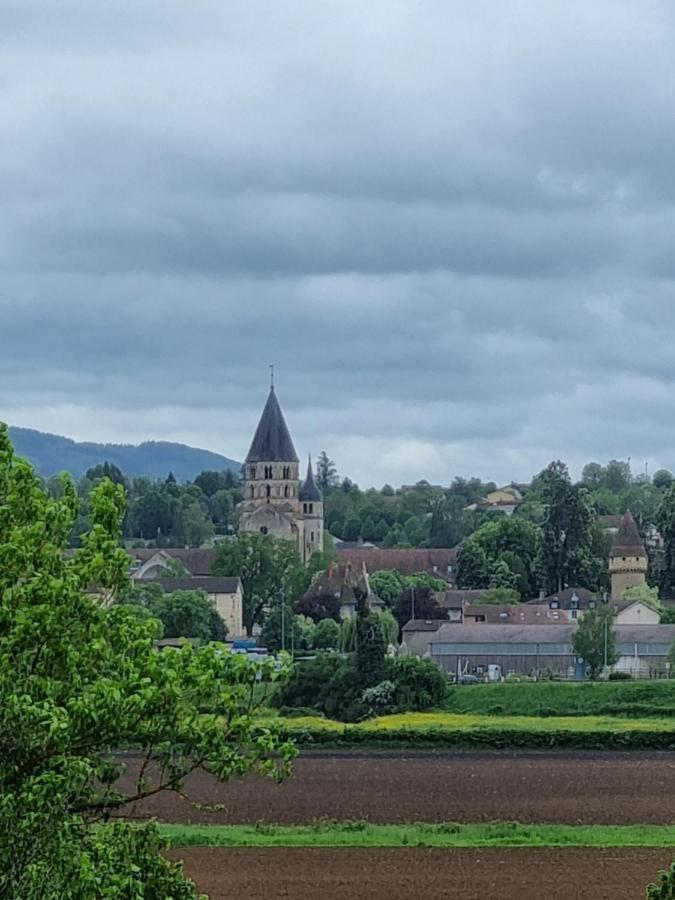 Le Manoir- Cluny Bed & Breakfast ภายนอก รูปภาพ